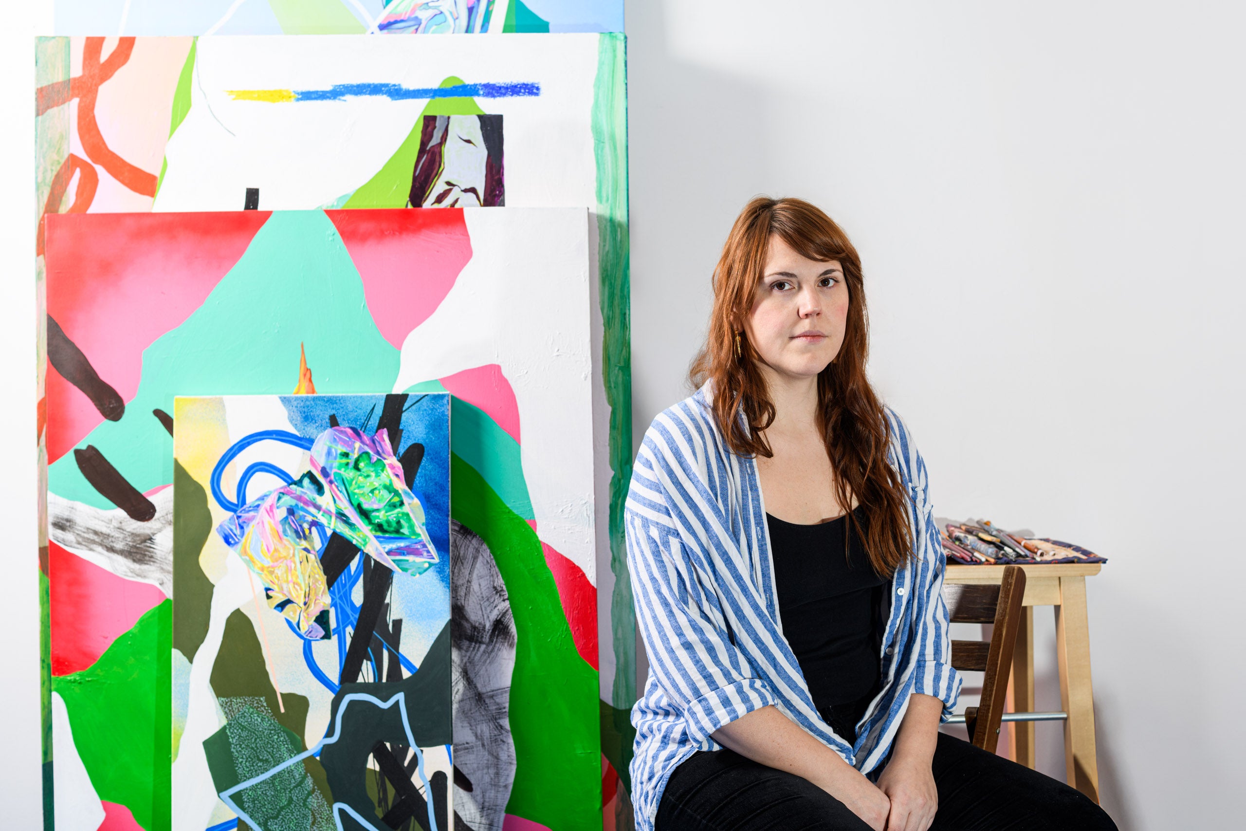 Muralist and painter Diane Roe explores human impact on nature through abstract compositions. Discover her large-scale, immersive works at Gems Montreal.