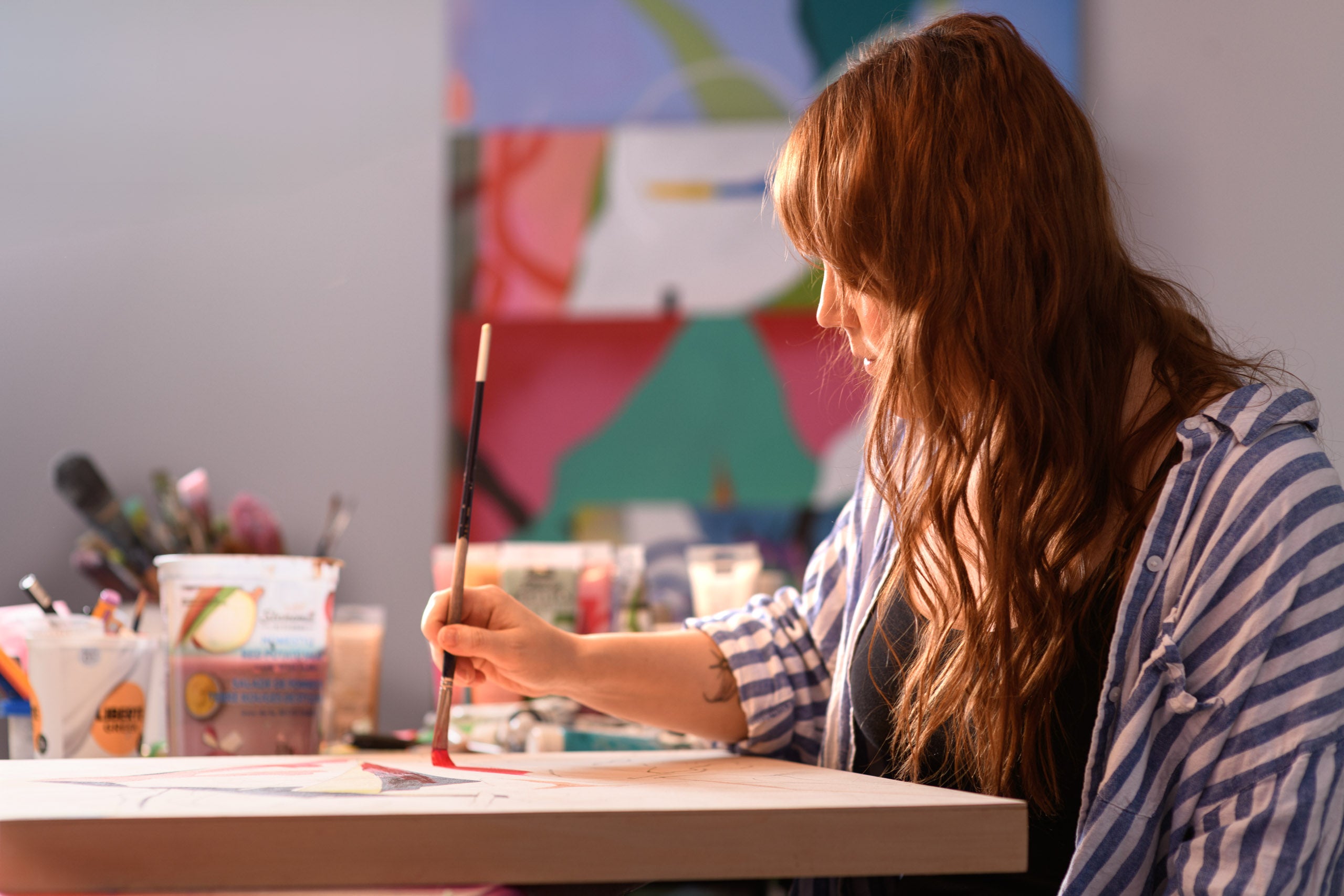 Muralist and painter Diane Roe explores human impact on nature through abstract compositions. Discover her large-scale, immersive works at Gems Montreal.